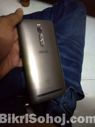 ASUS ZenFone 2